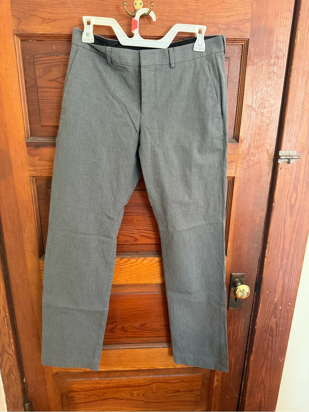 Men's Express Classic Straight-Fit Gray Dress Pants